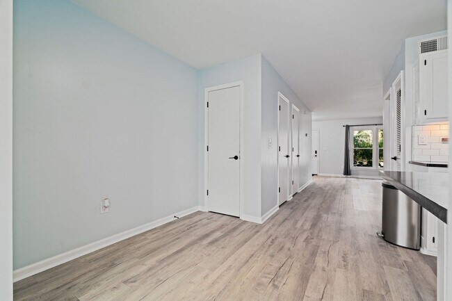 Foto del edificio - Modern Comfort on James Island!