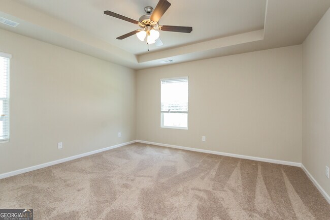 Foto del edificio - 107 Bradford Ct