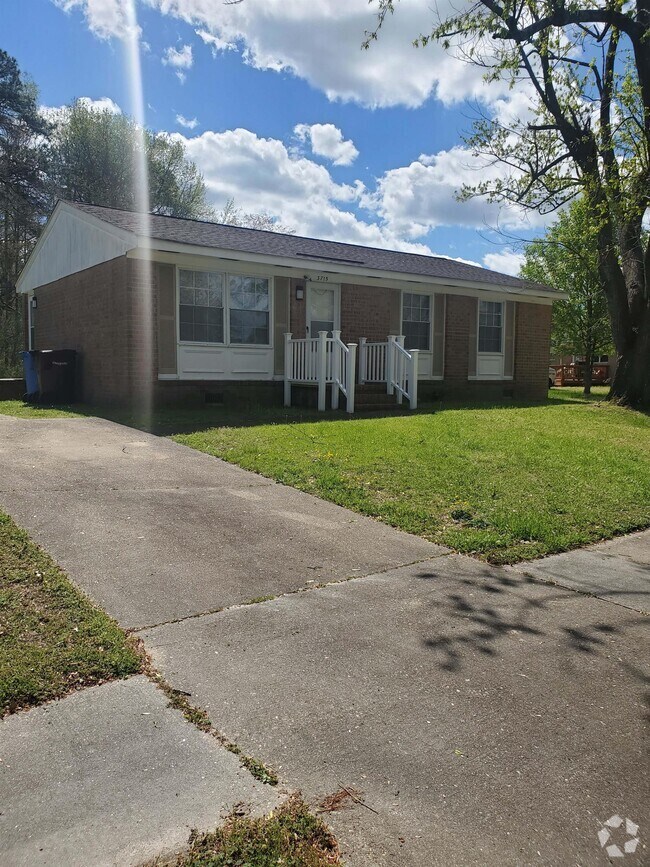 Old Mill Landing Apartments under 3,000 Chesapeake, VA 1 Rentals