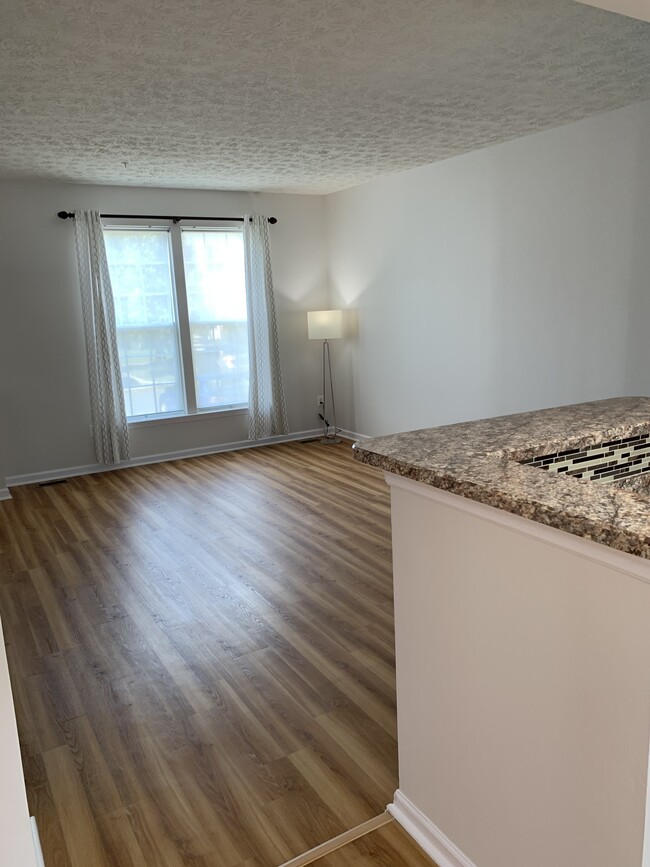 Building Photo - 4513 Golden Meadow Dr