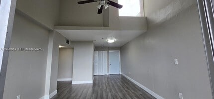 Building Photo - 8870 Fontainebleau Blvd