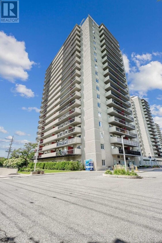 Photo principale - 158-158C McArthur Ave.