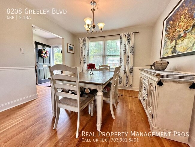 Building Photo - COMING SOON!  Rarely available -4BD / 2.5B...