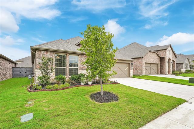 Foto del edificio - 7409 Bird Cherry Ln