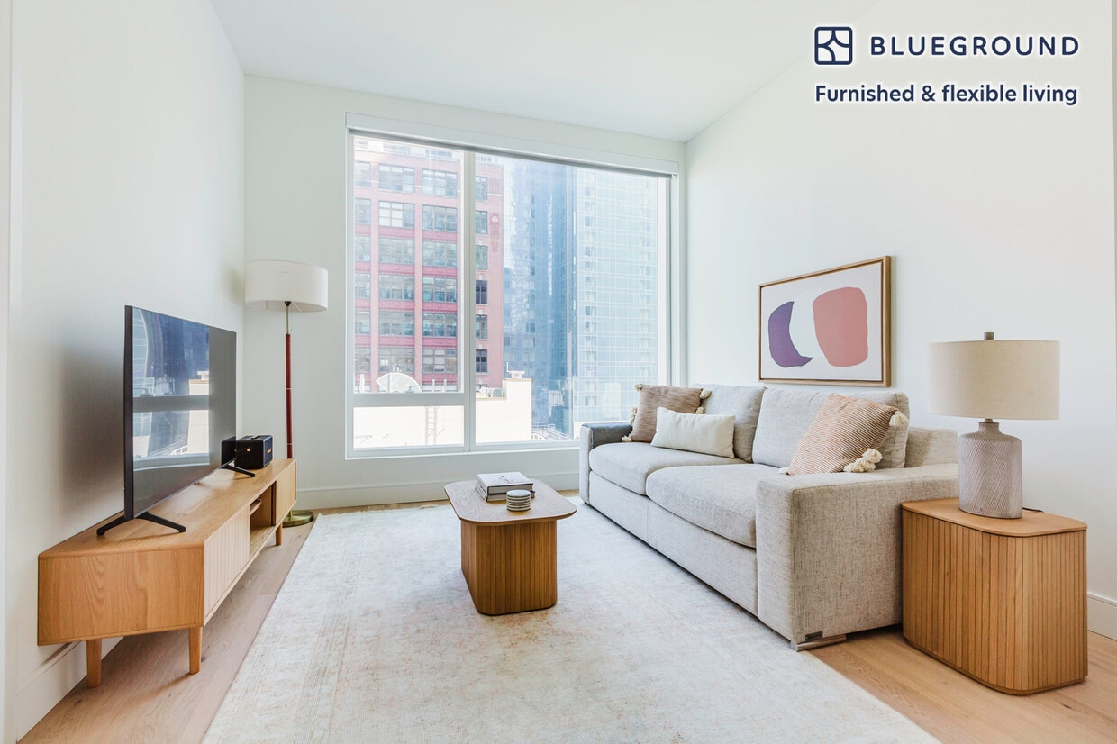 Primary Photo - 312 W 43rd St