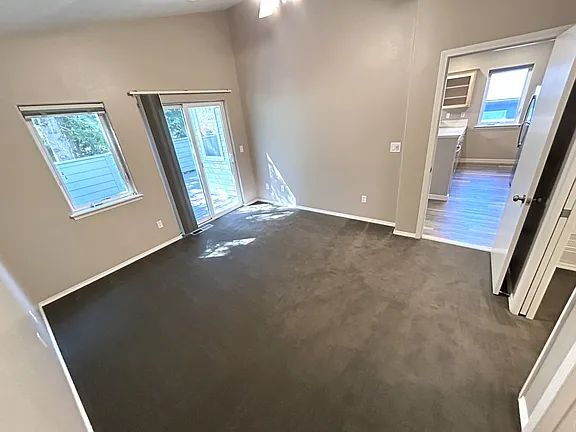 Foto del edificio - 2179 SW Shane Way