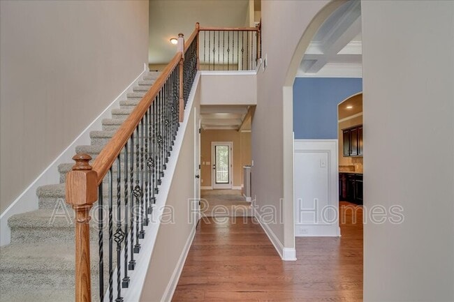 Building Photo - 3814 Berkshire Way