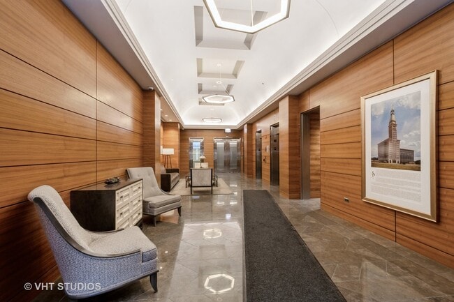 Building Photo - 6 N Michigan Ave