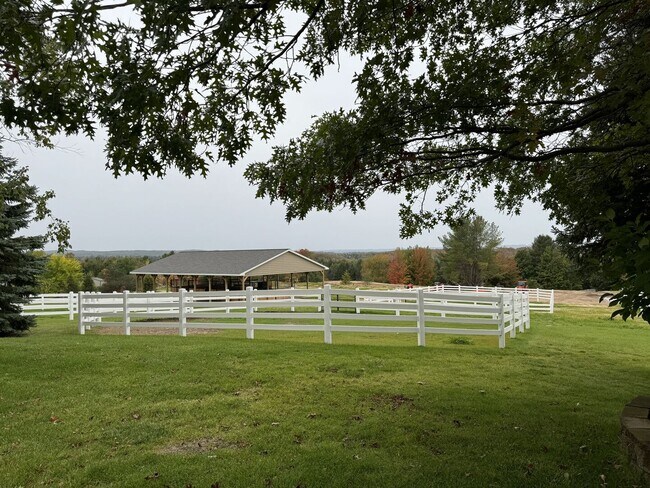 Building Photo - 6075 Arabian Ln