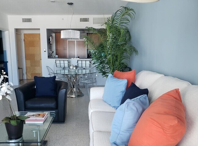 Building Photo - 1500 Ocean Dr