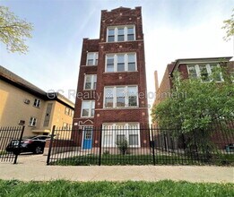 Building Photo - 4820 N Springfield Ave