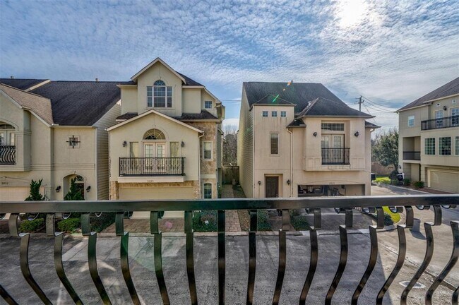 Building Photo - 2622 Edgefield Lakes Dr
