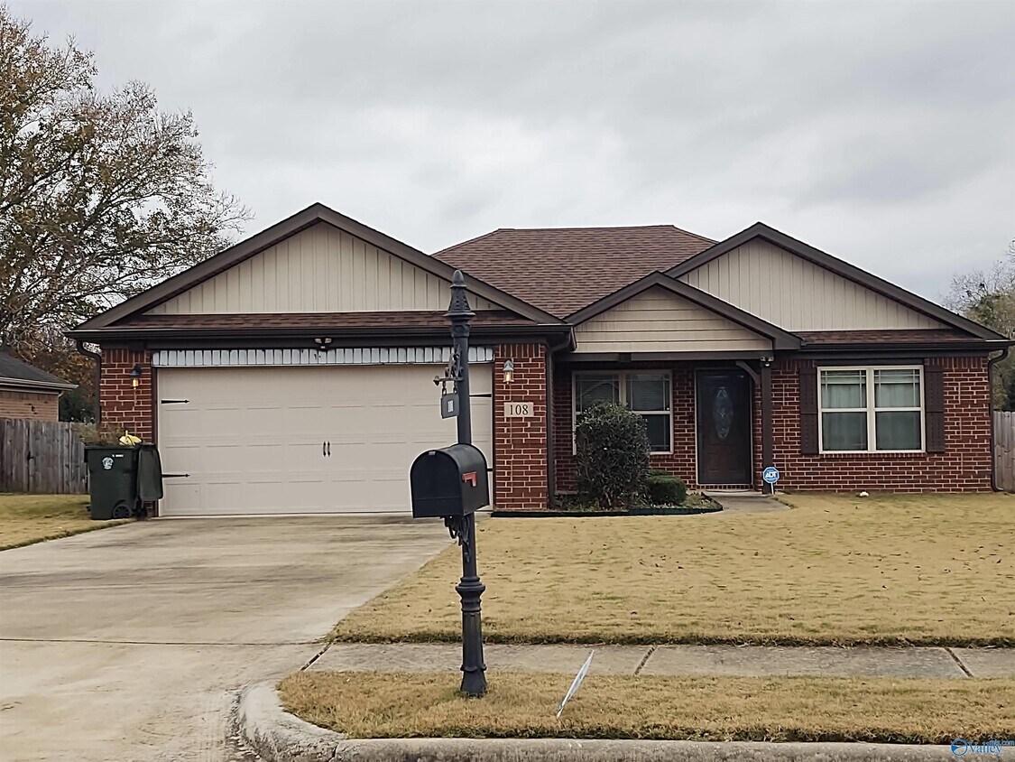 108 Hunter Way, Owens Cross Roads, AL 35763 House for Rent in Owens