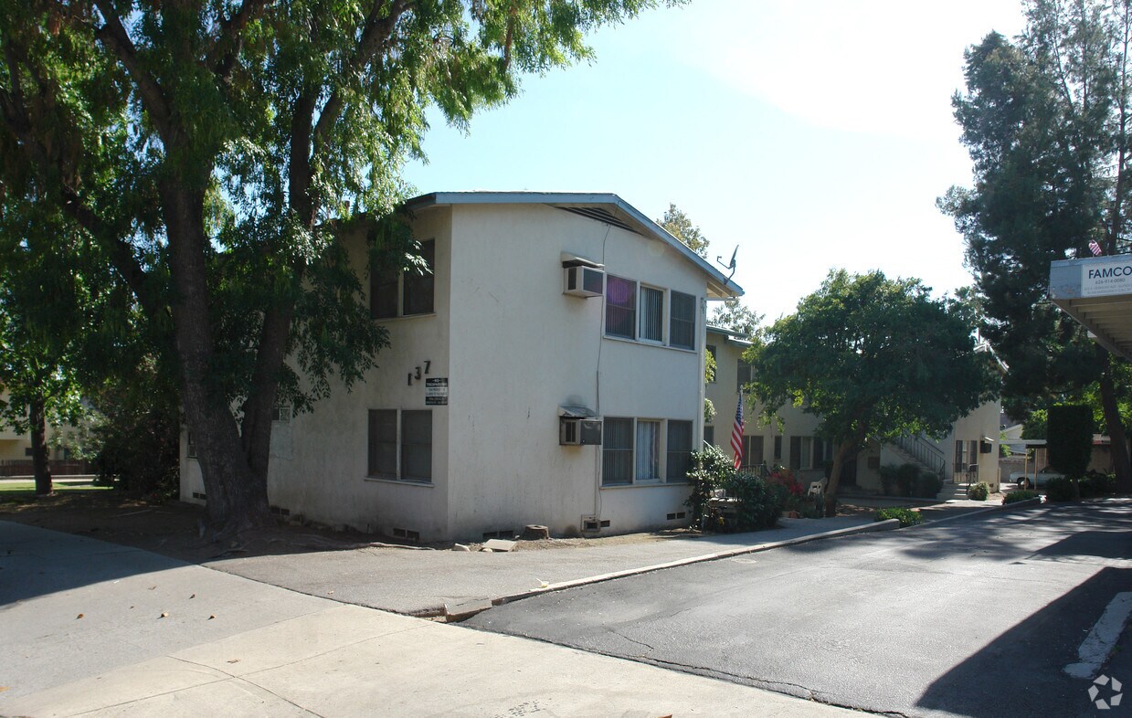Building Photo - Myrtle Apartments