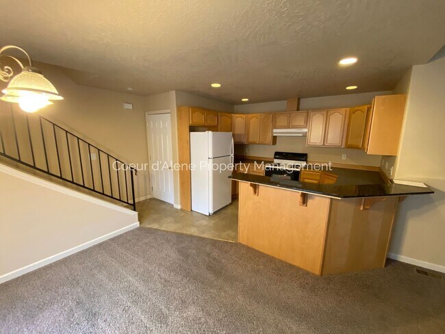Foto del edificio - 3 bed townhouse in Post Falls