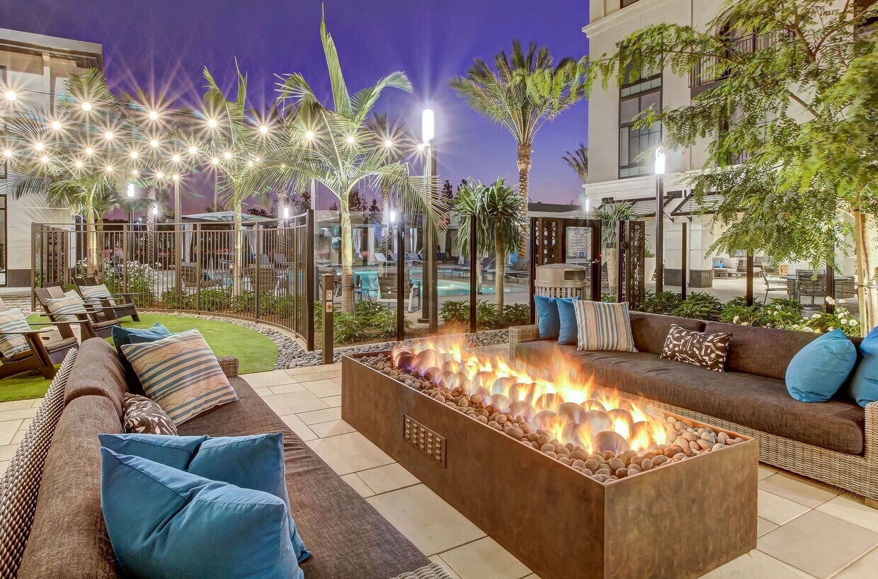 THE MURPHY IRVINE Apartments in Irvine, CA