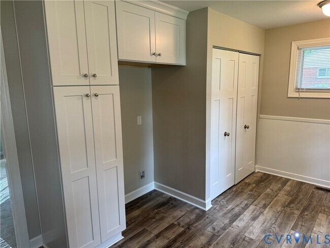 Foto del edificio - 9720 Esmont Rd