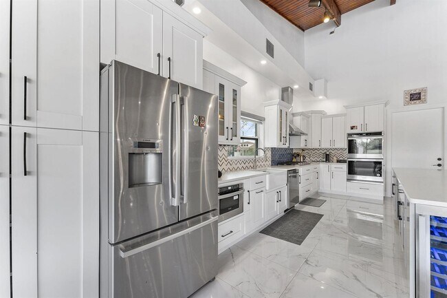 Foto del edificio - 6031 NW 4th Ave