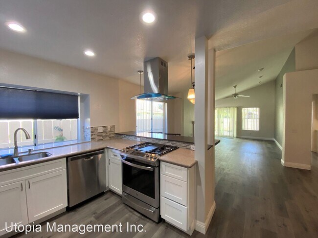 Foto del edificio - 3 br, 2 bath House - 3839 King Street