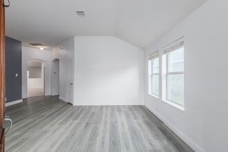 Building Photo - 21565 Duke Alexander Dr