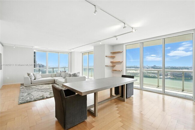 Building Photo - 50 Biscayne Blvd
