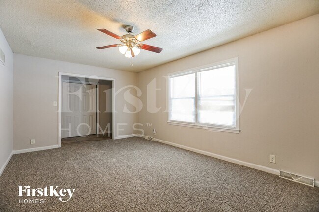 Foto del edificio - 9817 Hardesty Ave