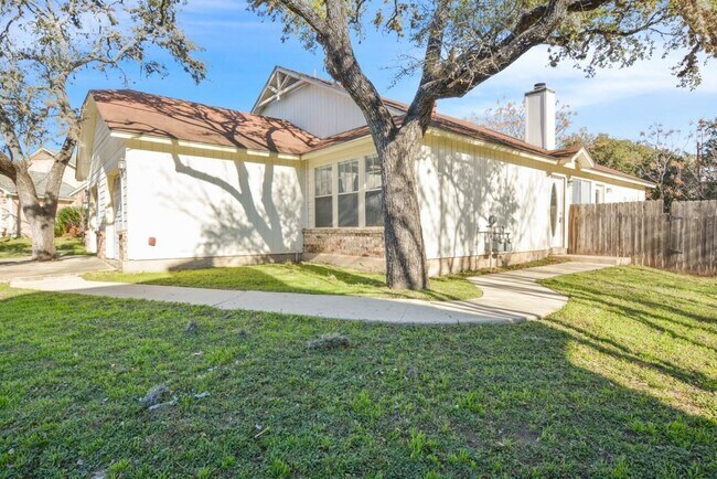 Foto del edificio - 9101 Japonica Ct