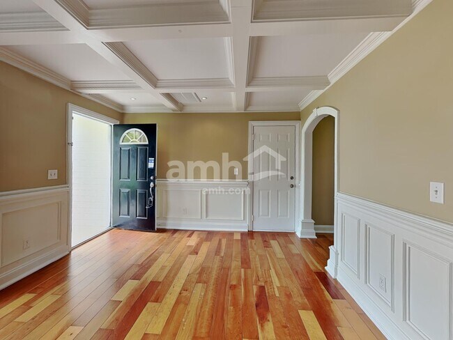 Foto del edificio - 4913 Cardinal Grove Blvd