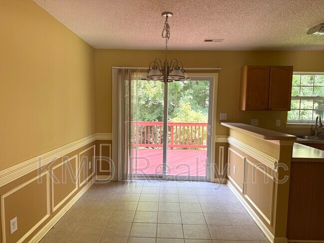 Foto del edificio - 8804 Clifton Meadow Dr