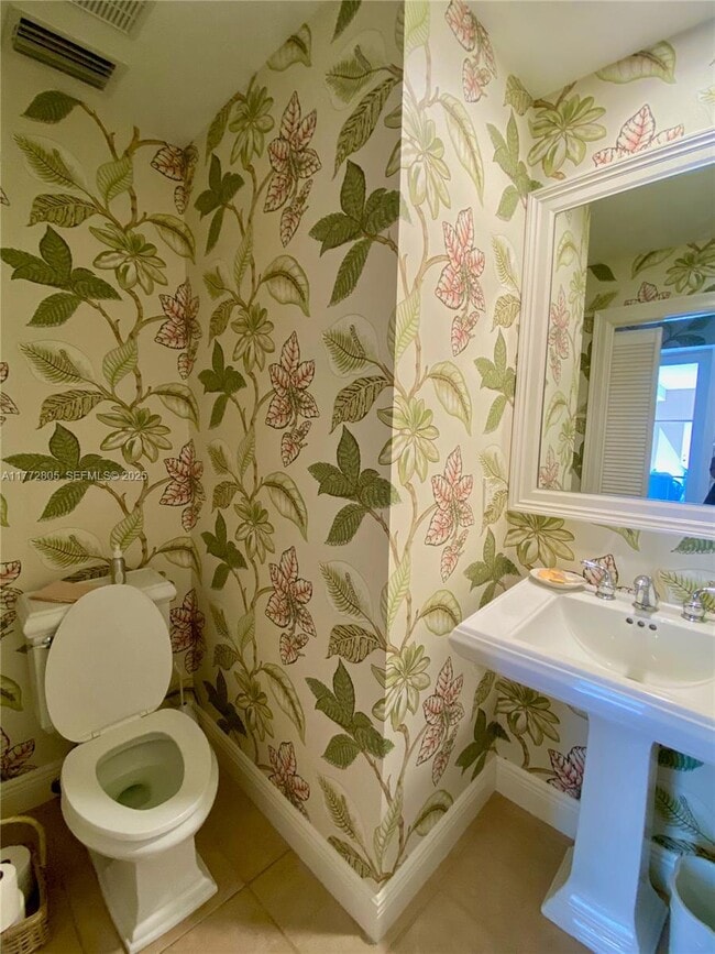 Building Photo - 11718 SE Florida Ave