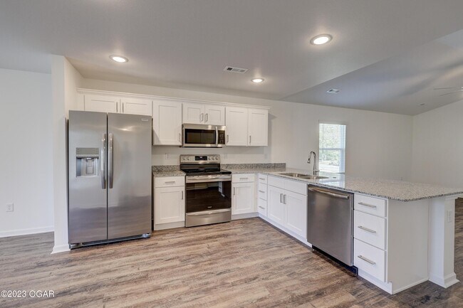 Foto del edificio - 2302 S Empire Ave