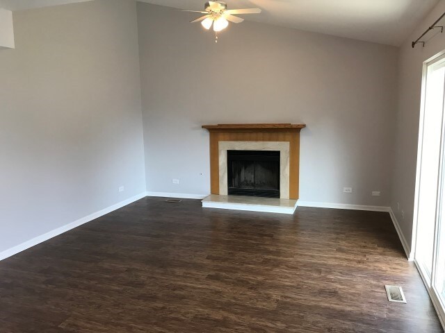 Building Photo - 746 Crossland Drive