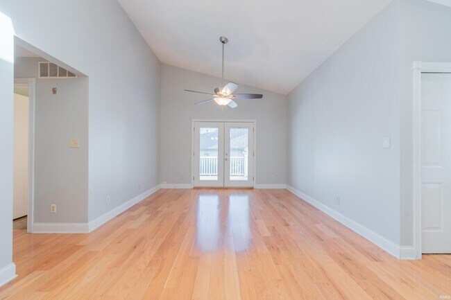 Foto del edificio - 657 E Heather Dr