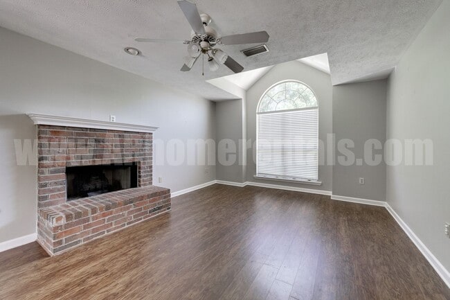 Foto del edificio - 2765 Archer Ln