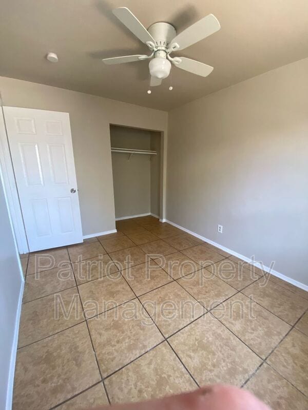 Building Photo - 1145 W Tonto St