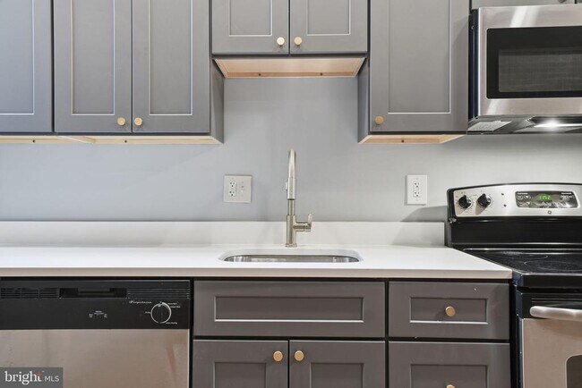 Foto del edificio - 1440 Fairmont St NW