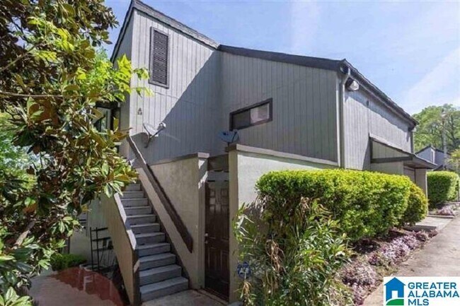 Foto del edificio - 3350 Altamont Rd S