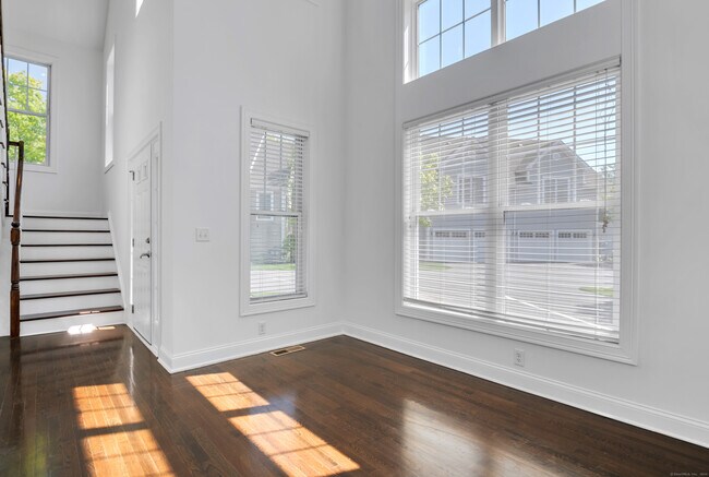 Foto del edificio - 39 Copper Square Dr