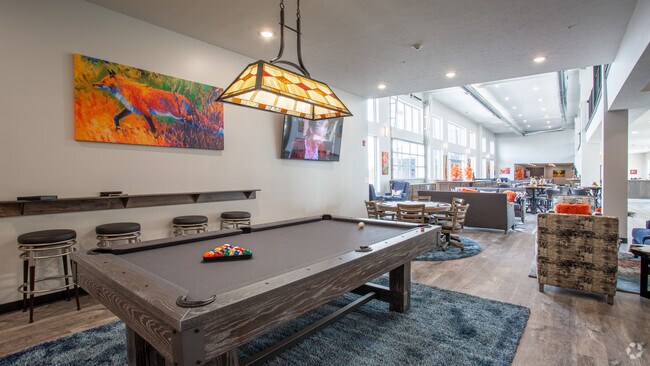 Área de juegos en la casa club - Heights at Black Bear