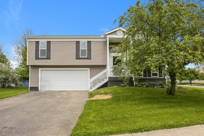 Building Photo - 6252 Tanbark Ct
