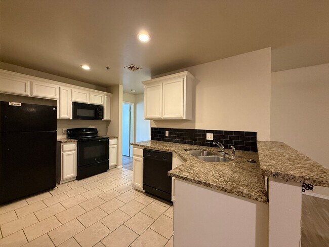 Foto del edificio - 2442 NW 39th St