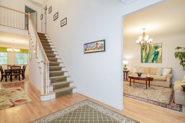 Building Photo - 64 Gardiners Ln