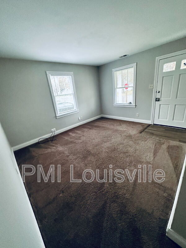 Foto del edificio - 1714 Bicknell Ave