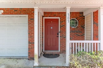 Building Photo - 303 Crooked Pine Trail