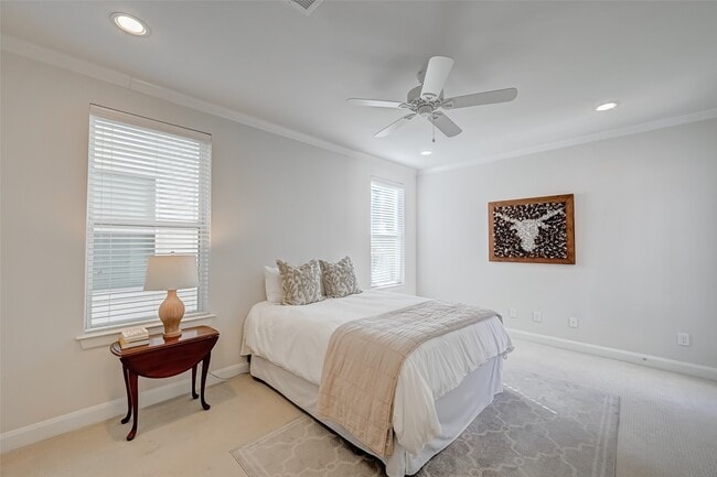 Building Photo - 1035 Ashland St