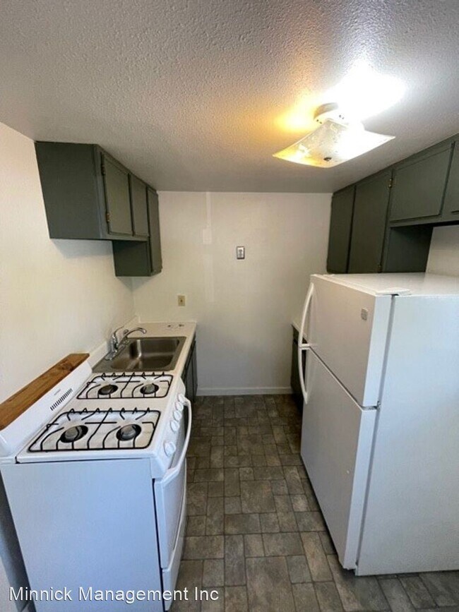 Building Photo - 2 br, 1 bath House - 310 E Beall St
