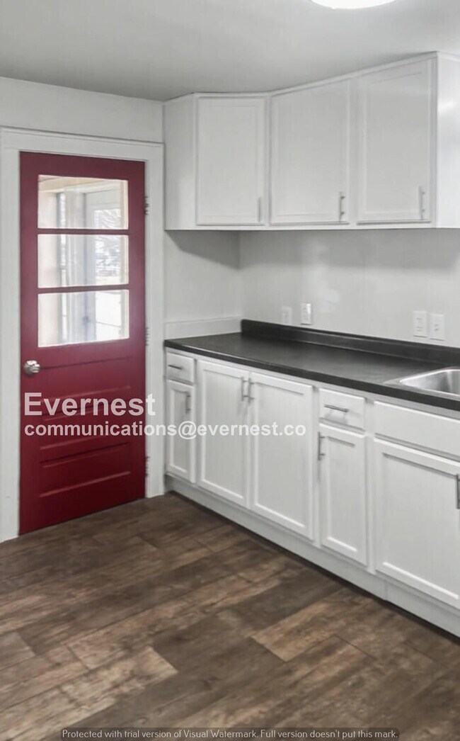 Foto del edificio - 2 Bed/1 Bath Home / Pet-Friendly / Vouchers Accepted / Available Now!