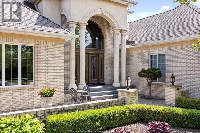 Building Photo - 944 Lake Trail Dr