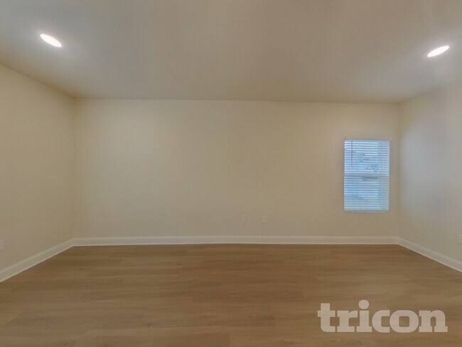 Foto del edificio - 7109 Jerimoth Dr