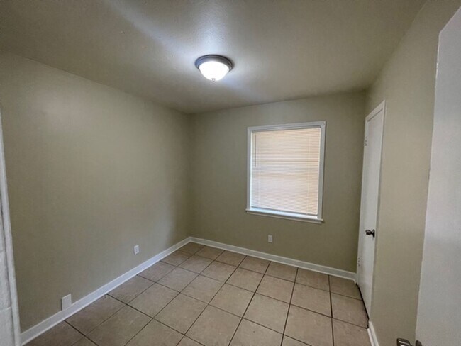 Foto del edificio - 618 Frayser Dr